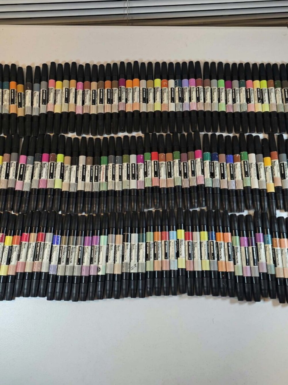 BEROL PRISMACOLOR ART MARKERS DOUBLE ENDED CHISEL FINE LARGE VTG LOT OF 132